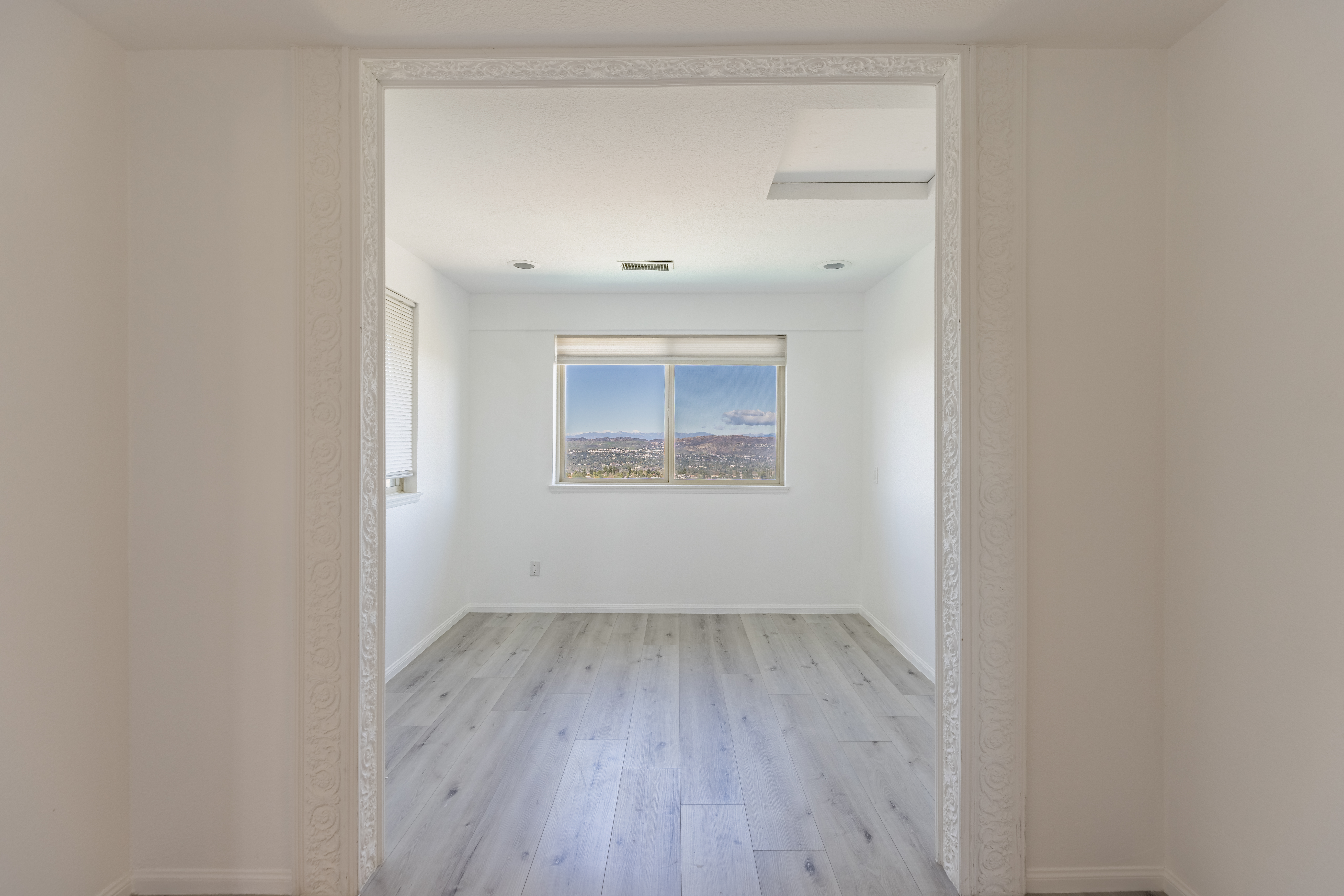 Photo of 3725 Via Del Prado, Calabasas, CA, 91302