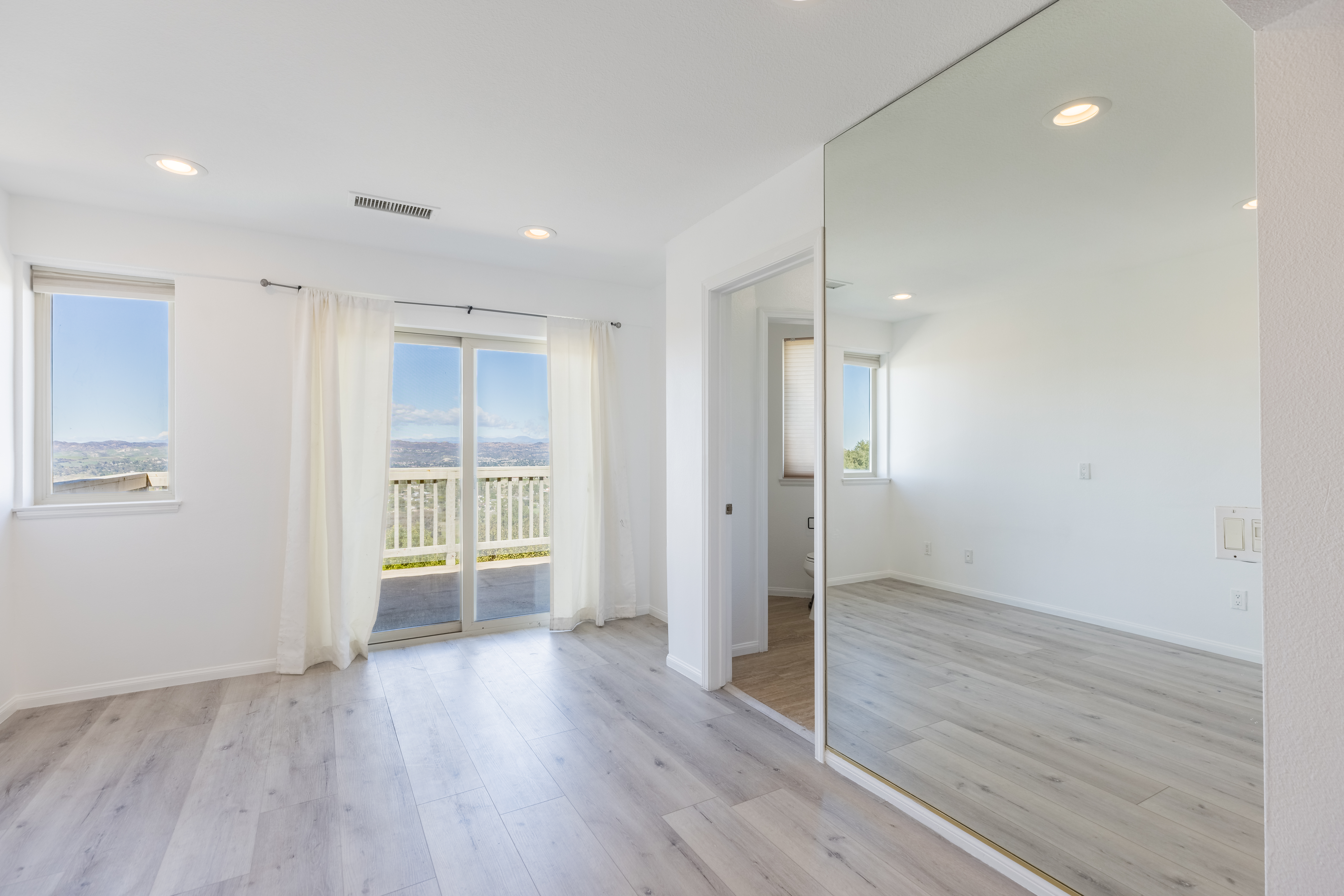 Photo of 3725 Via Del Prado, Calabasas, CA, 91302