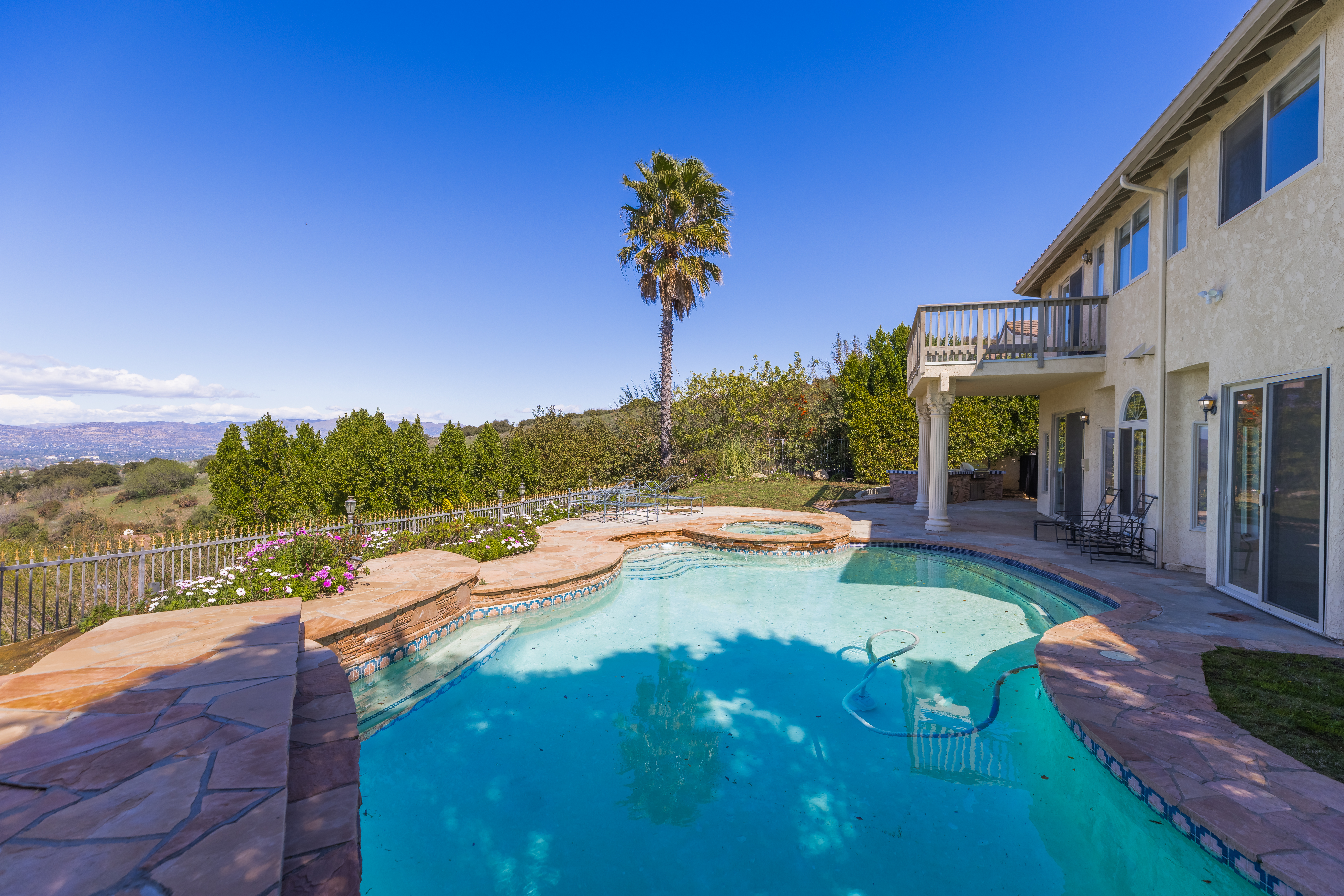 Photo of 3725 Via Del Prado, Calabasas, CA, 91302